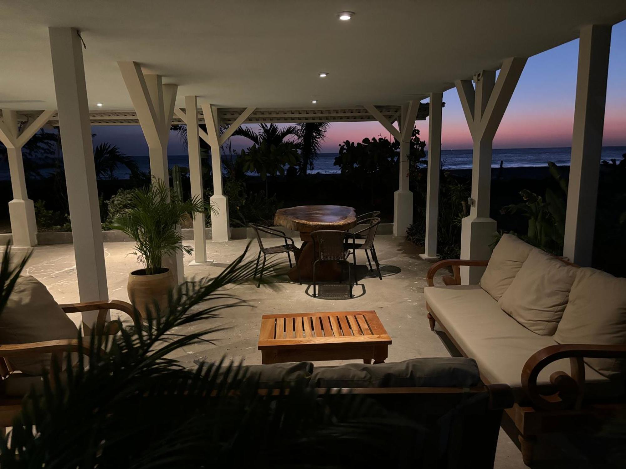 פופויו Stella Mar Oceanfront Hotel מראה חיצוני תמונה