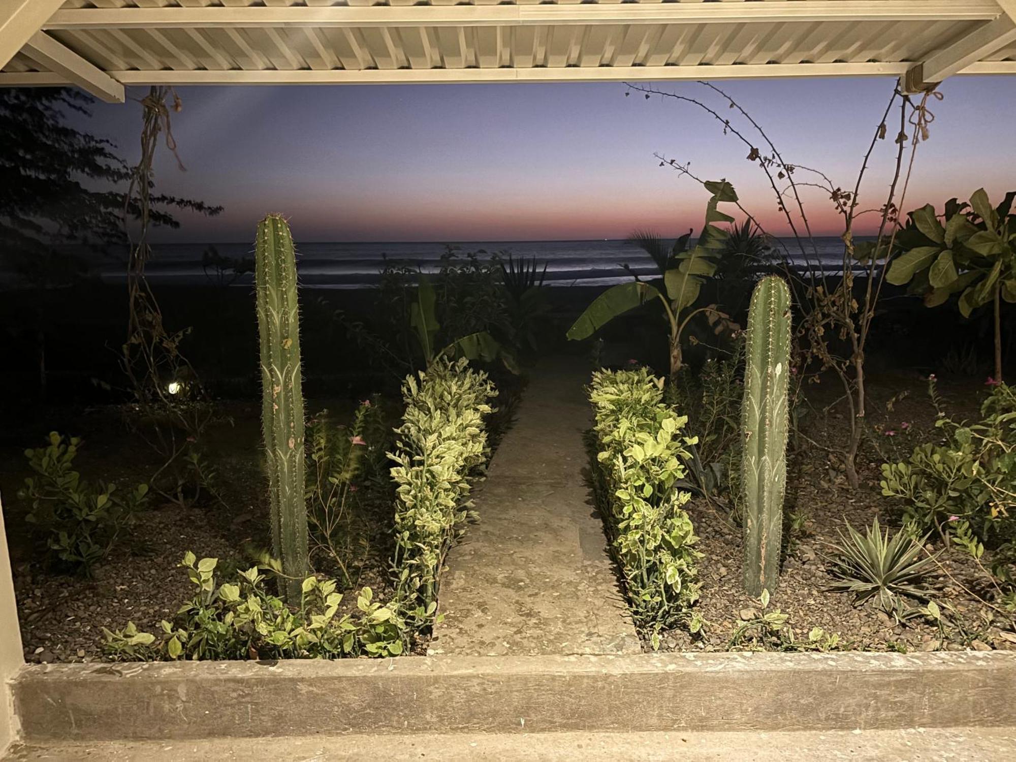 פופויו Stella Mar Oceanfront Hotel מראה חיצוני תמונה