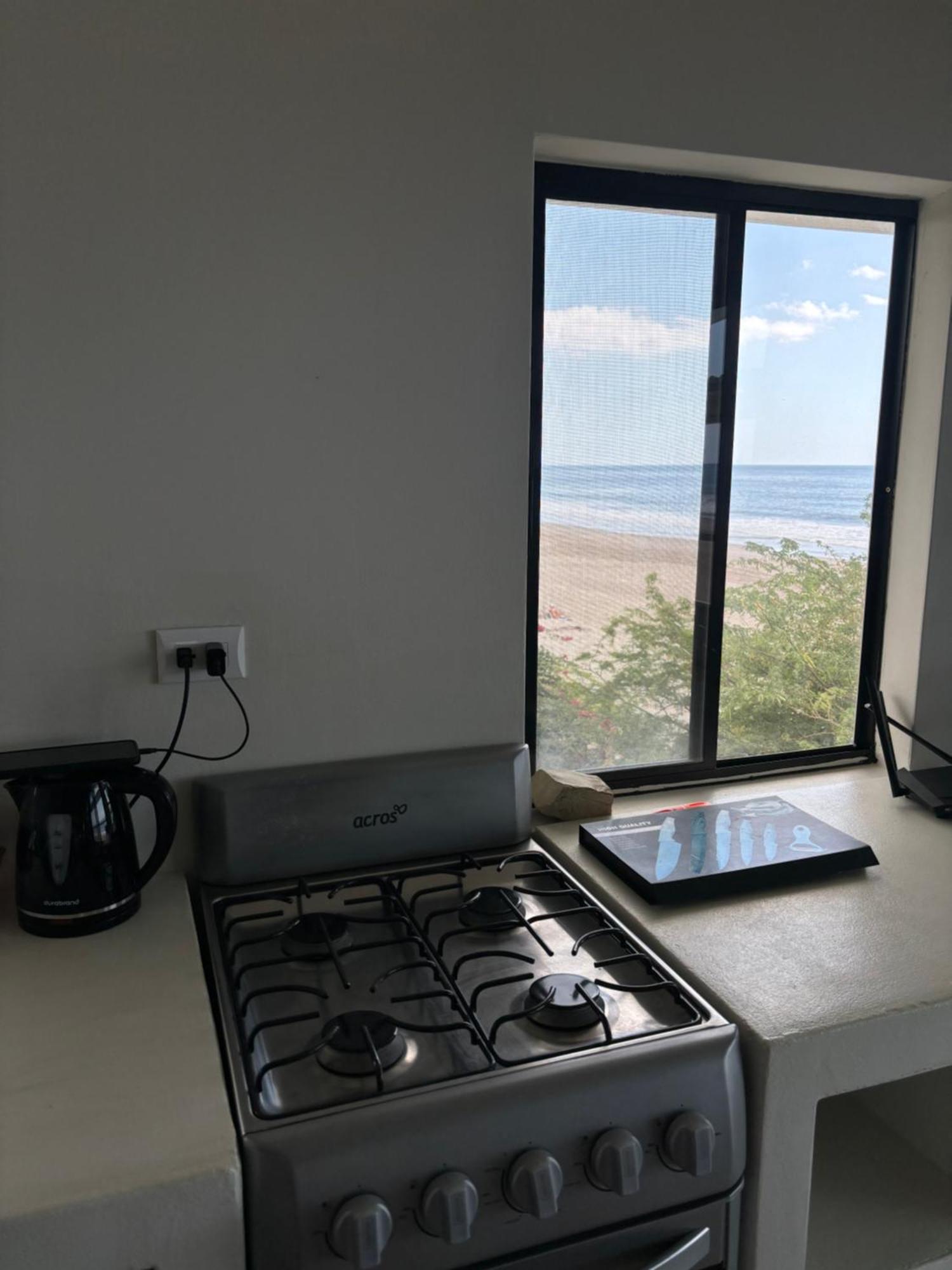 פופויו Stella Mar Oceanfront Hotel חדר תמונה
